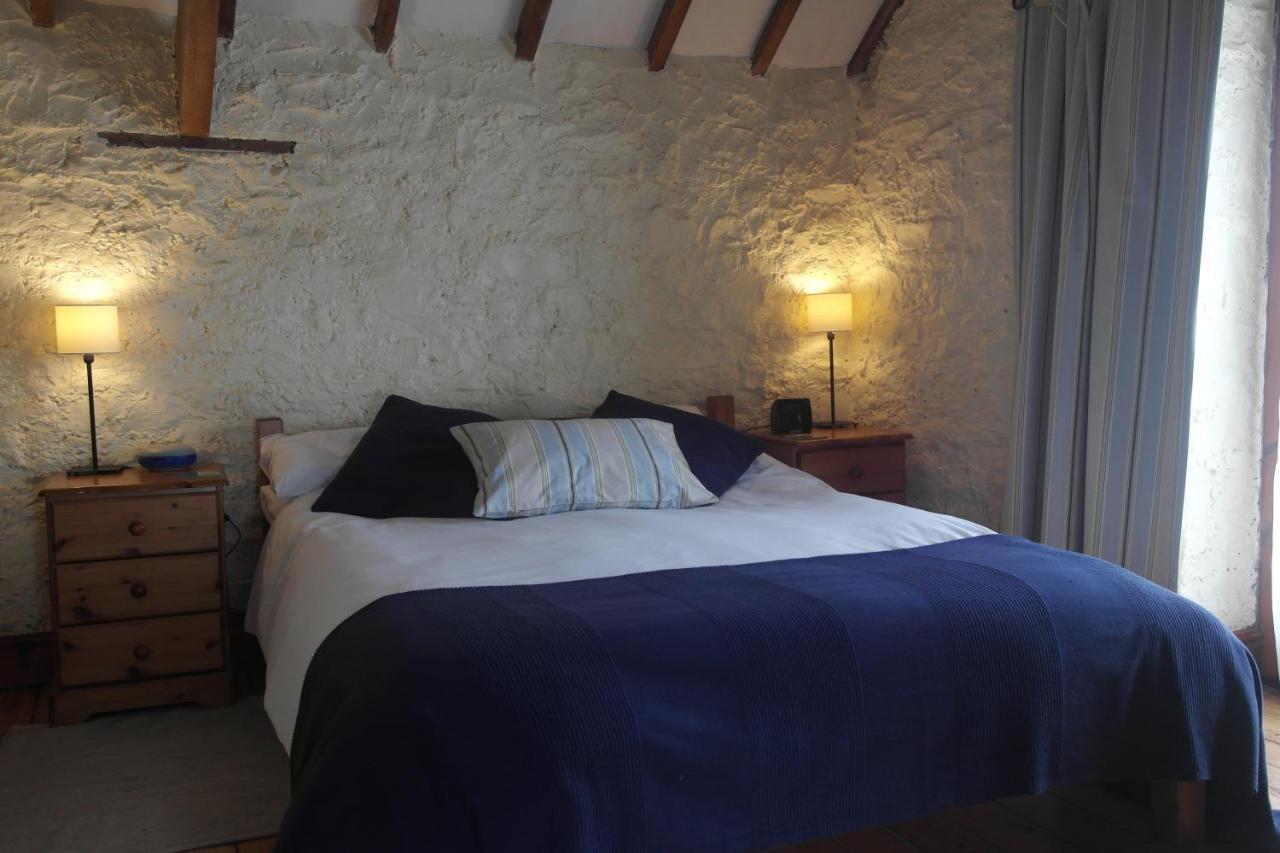 The Old Barn Bed & Breakfast บาร์รี ภายนอก รูปภาพ
