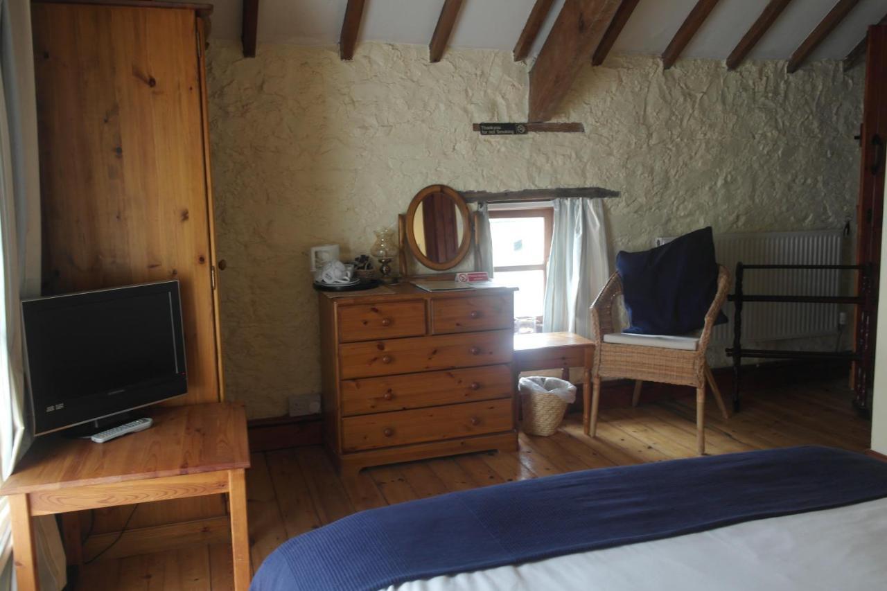 The Old Barn Bed & Breakfast บาร์รี ภายนอก รูปภาพ